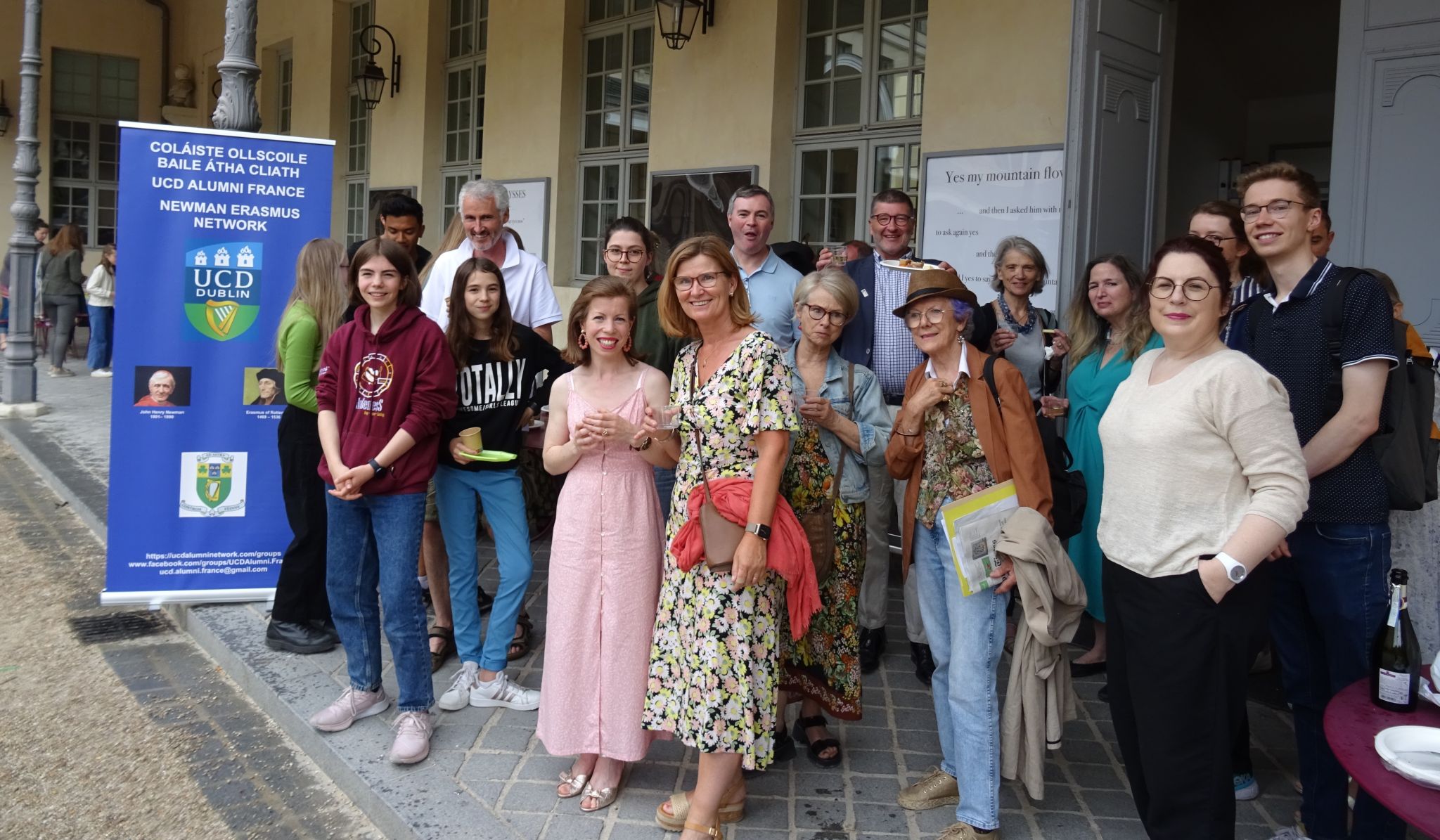 UCD alumni and Erasmus students picnic in Paris to mark UCD Festival 2022